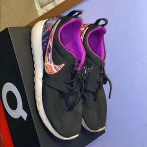 slightly worn needs a good cleaning